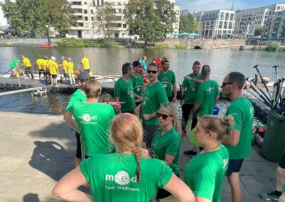 Drachenboot-Festival: EnergieMEDLs und KanalSEMs vor dem Start