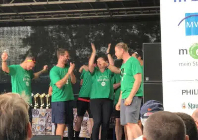 Drachenboot-Festival: EnergieMEDLs und KanalSEMs bei der Siegerehrung