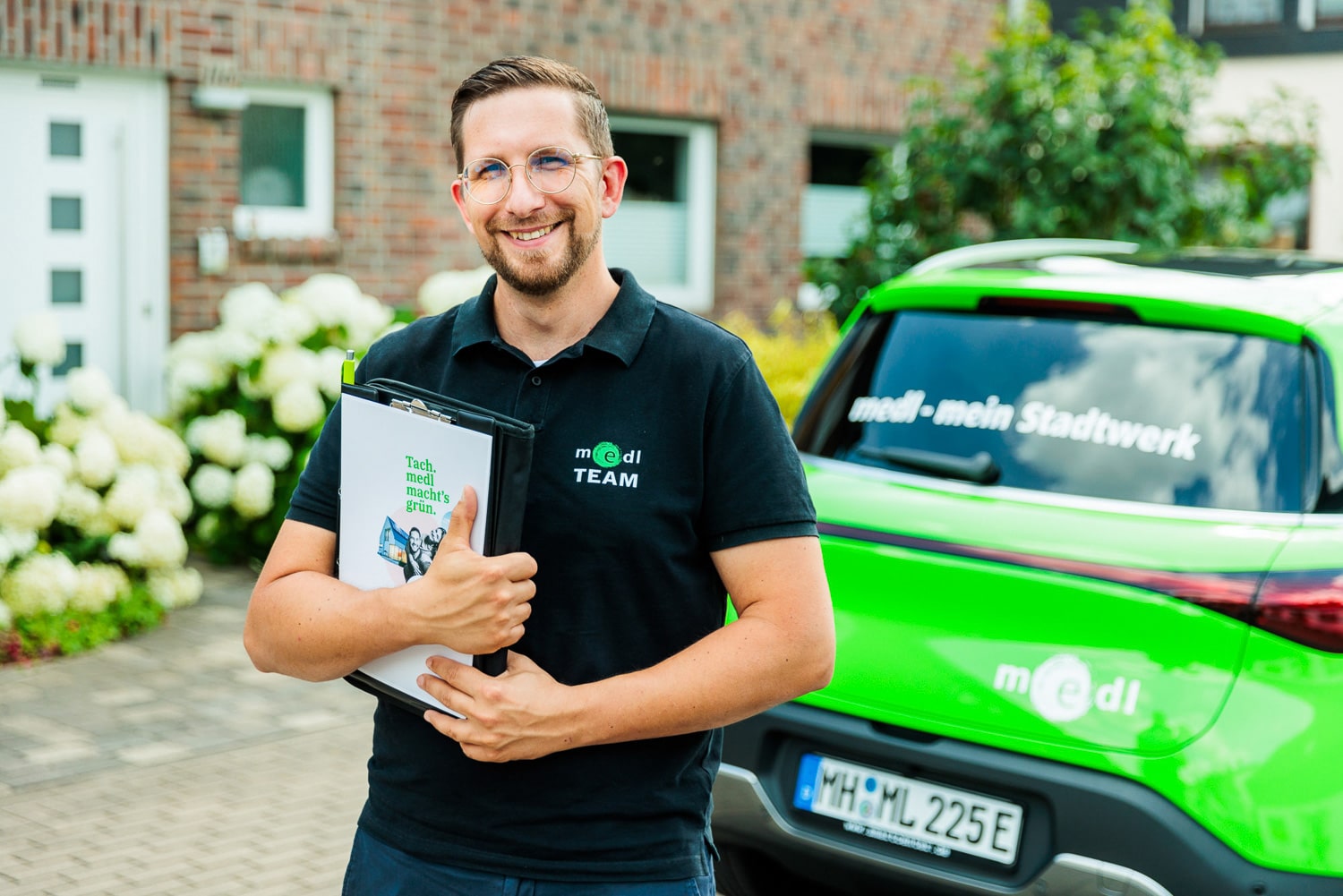 Mitarbeiter der medl in Aktion