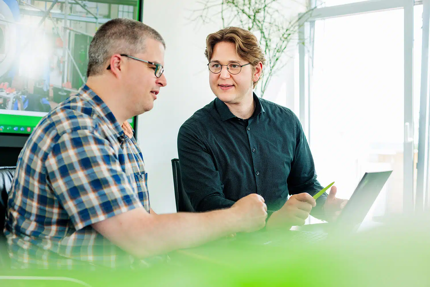 Mitarbeiter der medl in Aktion